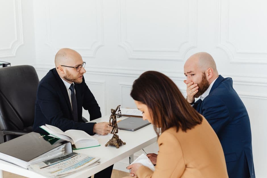 Mediation Lawyer Dubai: Resolving Disputes Without Court Proceedings
