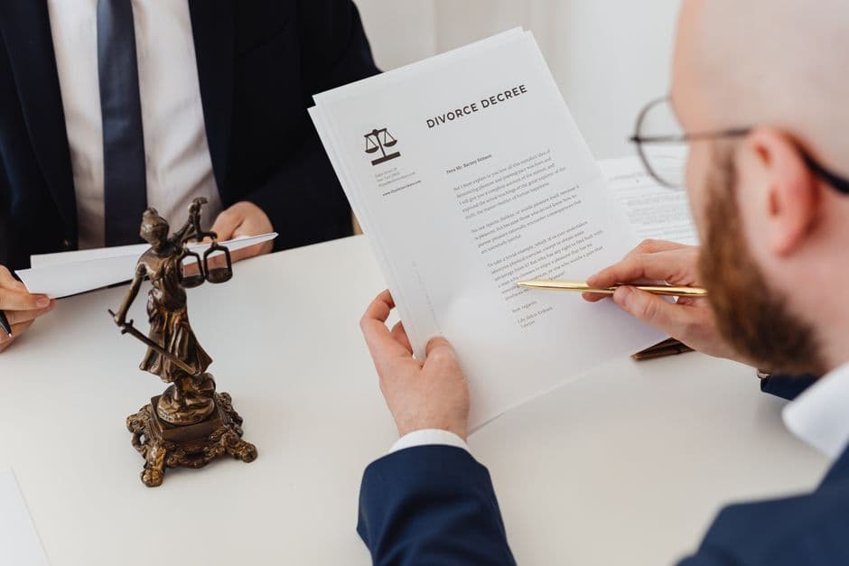 Power of Attorney Dubai Lawyer: What You Need to Know